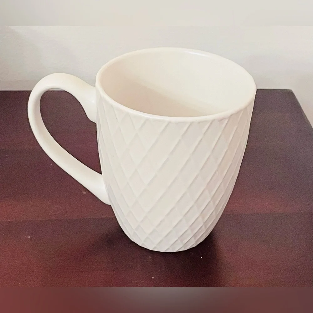 KIVY Minimalist Matte Ceramic Mug Set Of 3: Textured Diamond Pattern 14oz